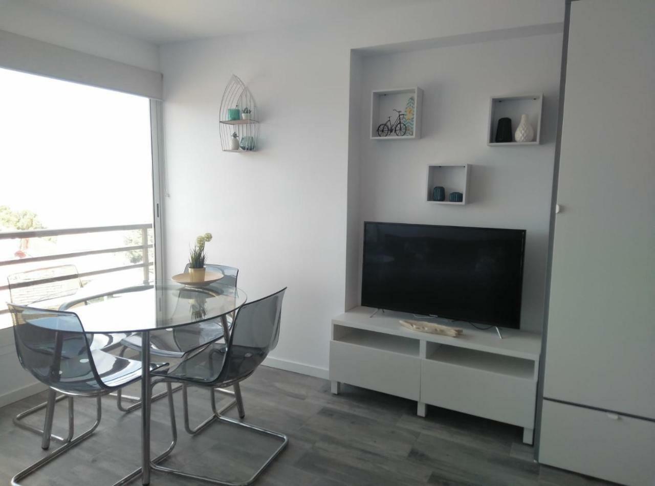 Bsb Surf&Beach Apartment Салоу Екстер'єр фото